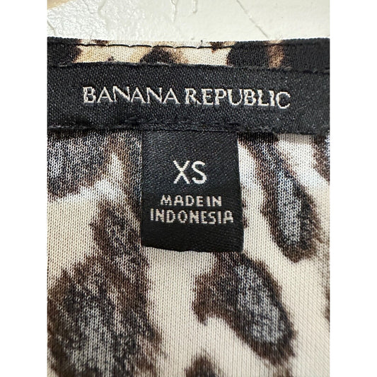 Banana Republic Woman Animal Print Robe Sz XS Boho Hippie 80s mob wife Old Money