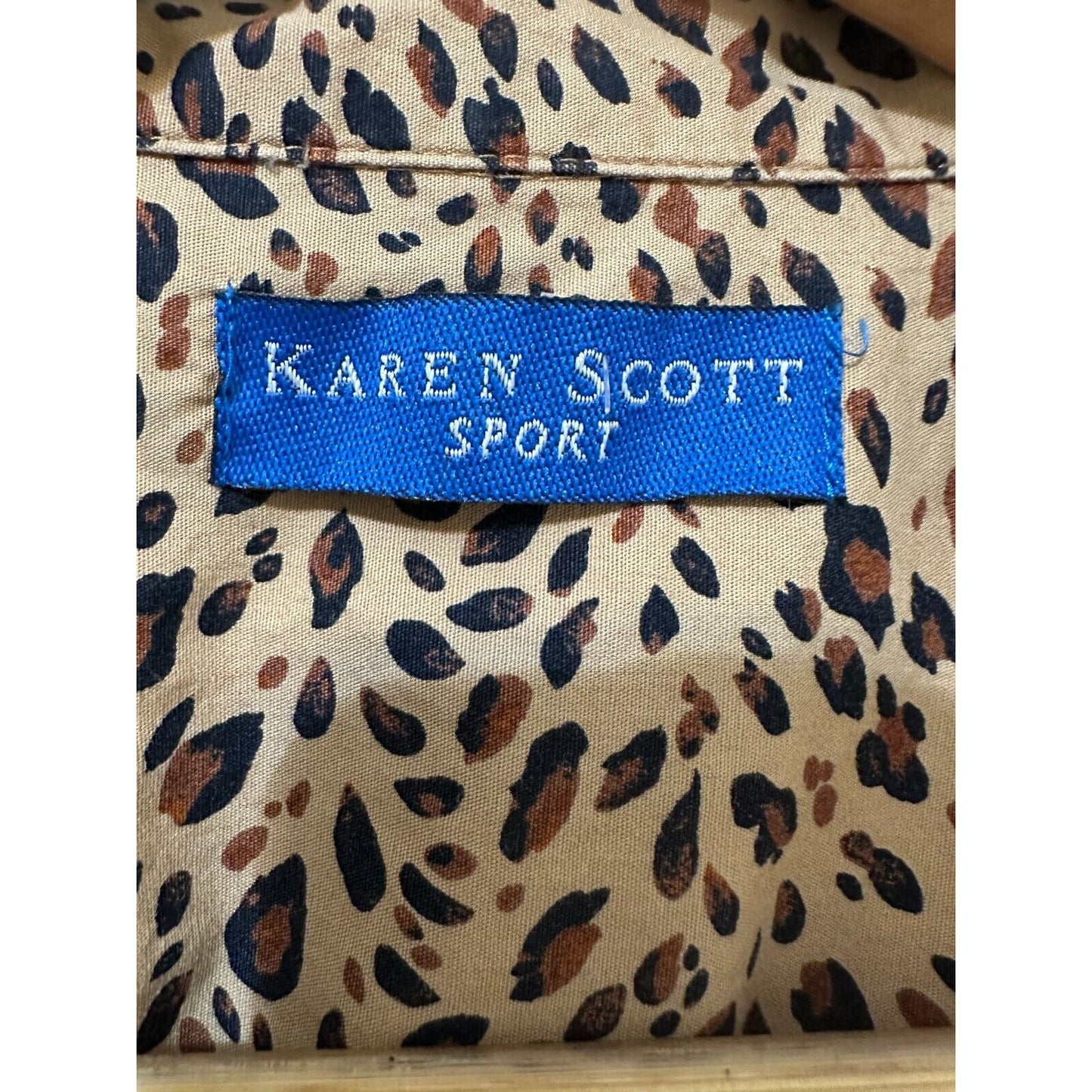 Karen Scott Embroidered Animal Print Top L Floral Hawaiian Aloha Beachy Travel