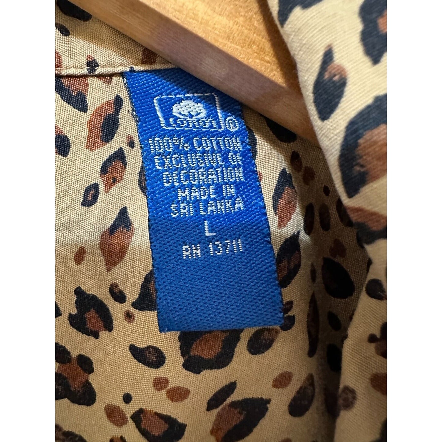 Karen Scott Embroidered Animal Print Top L Floral Hawaiian Aloha Beachy Travel