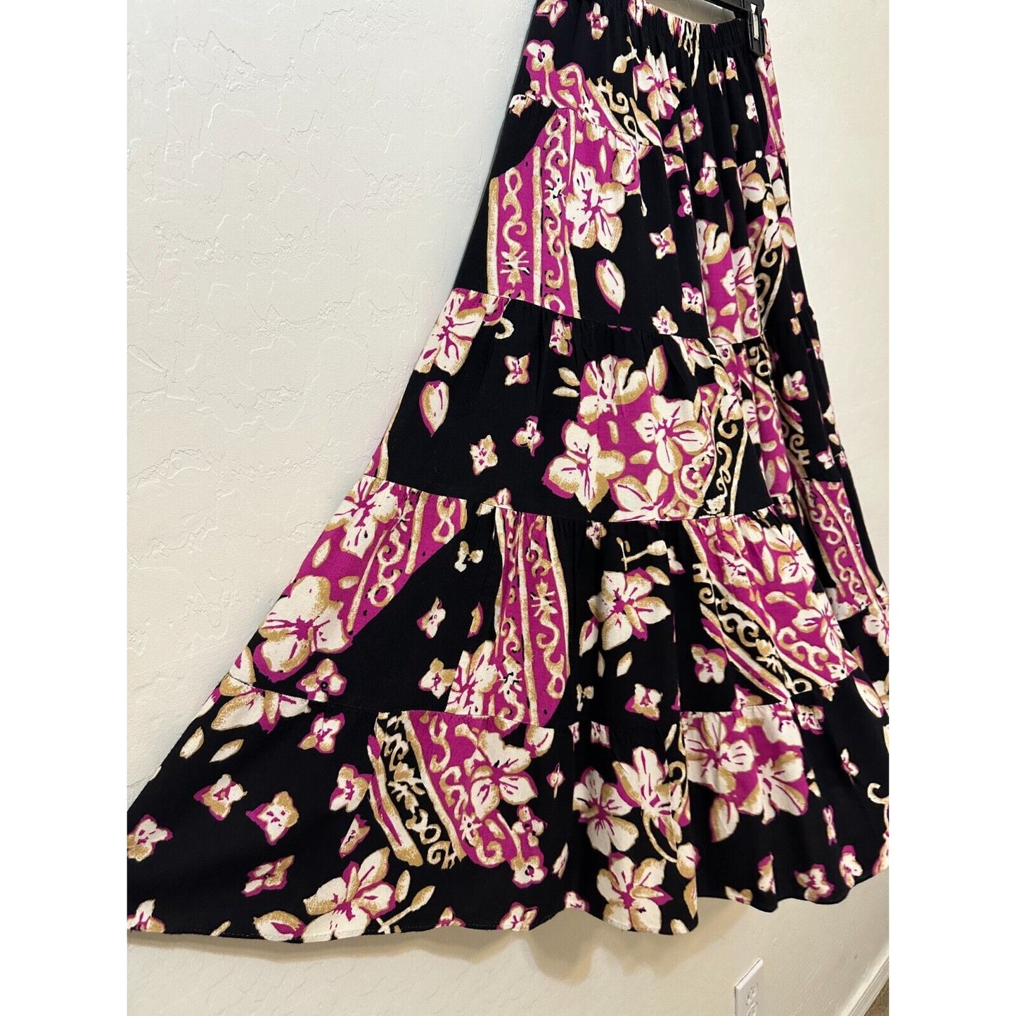 Y2K Womans Floral Tiered Midi Skirt Sz M Fairygrunge Whimsigoth Western Festival