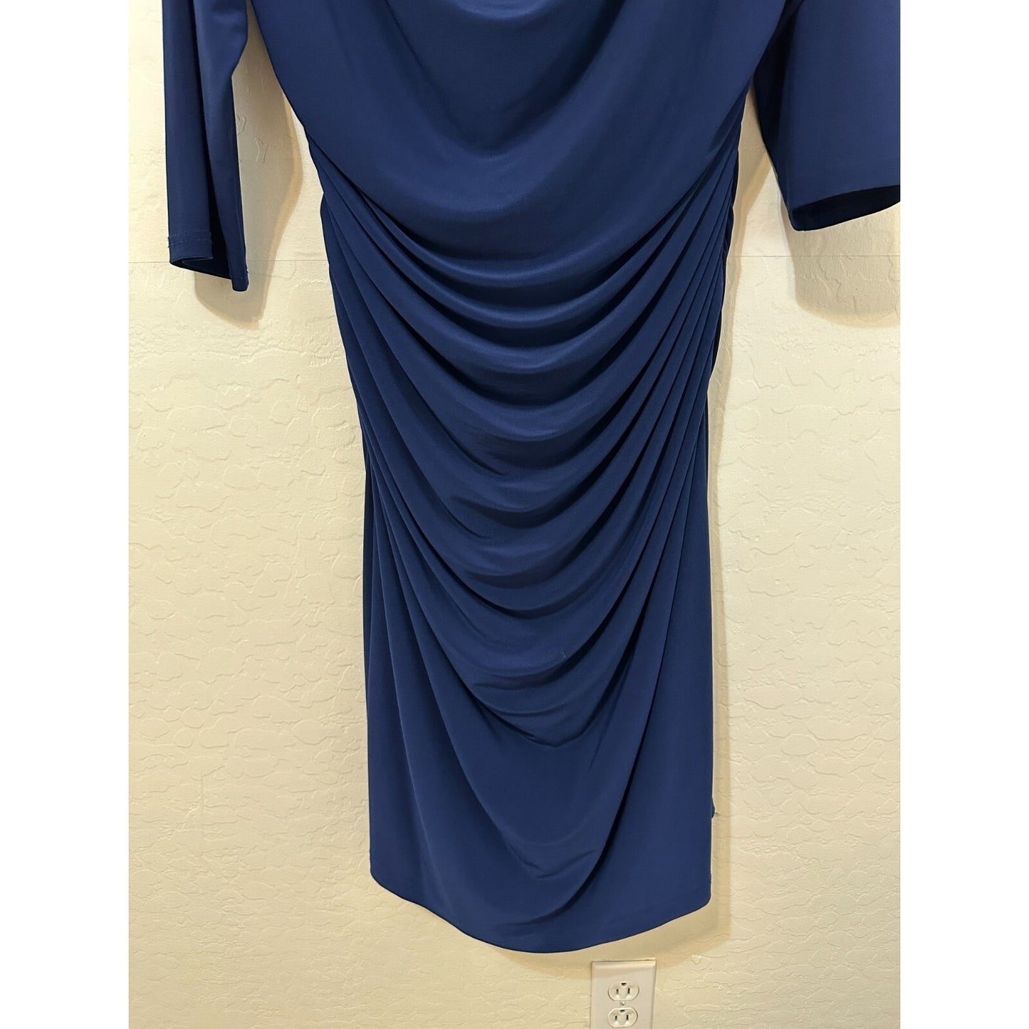 Adrianna Papell Womans Formal Evening Dress Size 14W Event Wedding Guest Gala