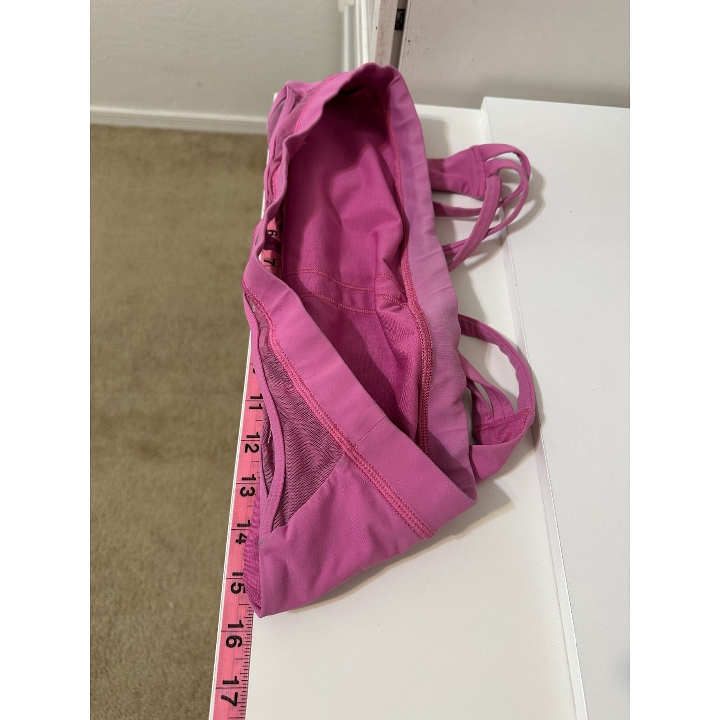 Lululemon Pink Sports Bra Size M Active Workout Yoga Gym Running Scoop Neck