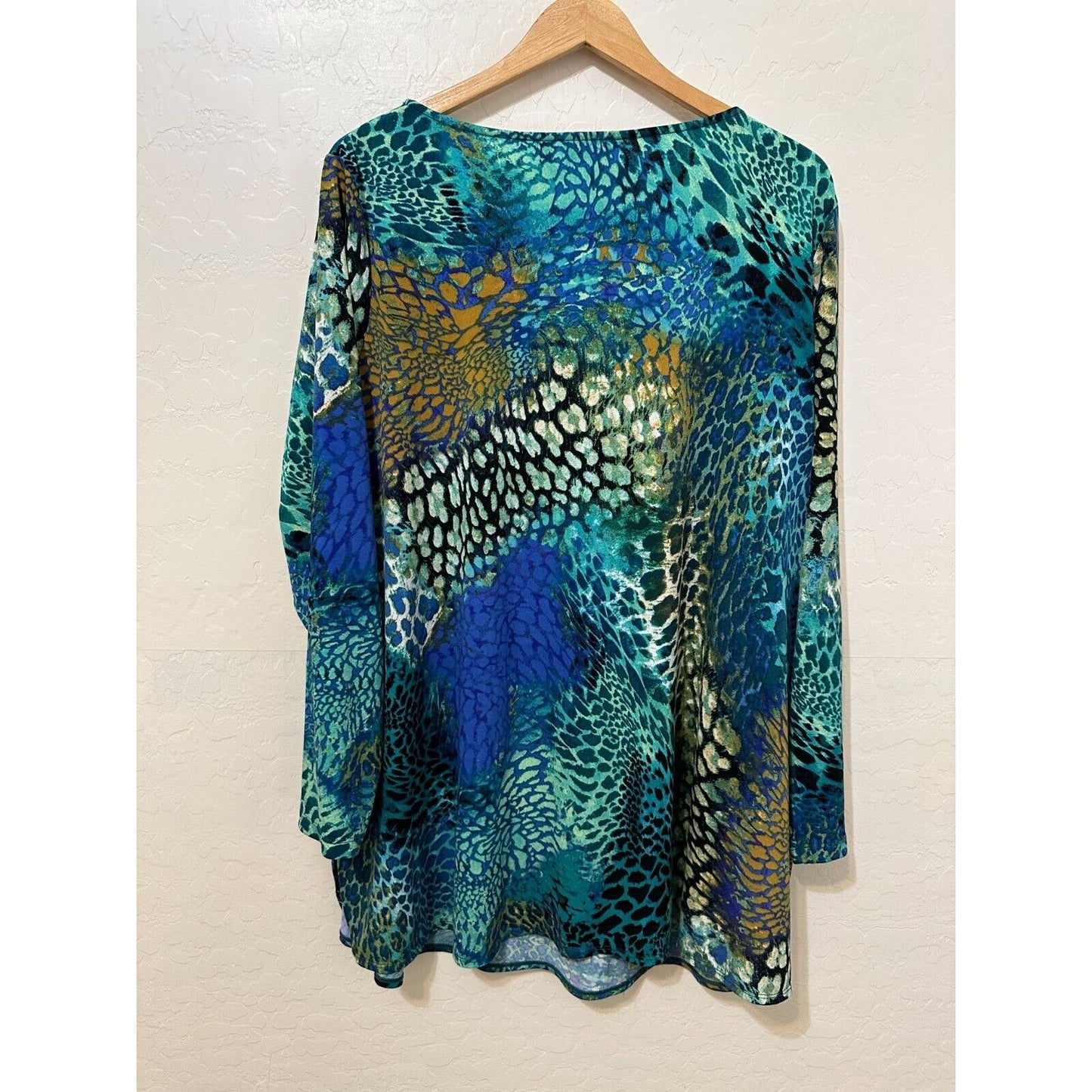 Susan Graver Artisan Woman Animal Print Top Size 3X Jeweled Travel Resort Cruise