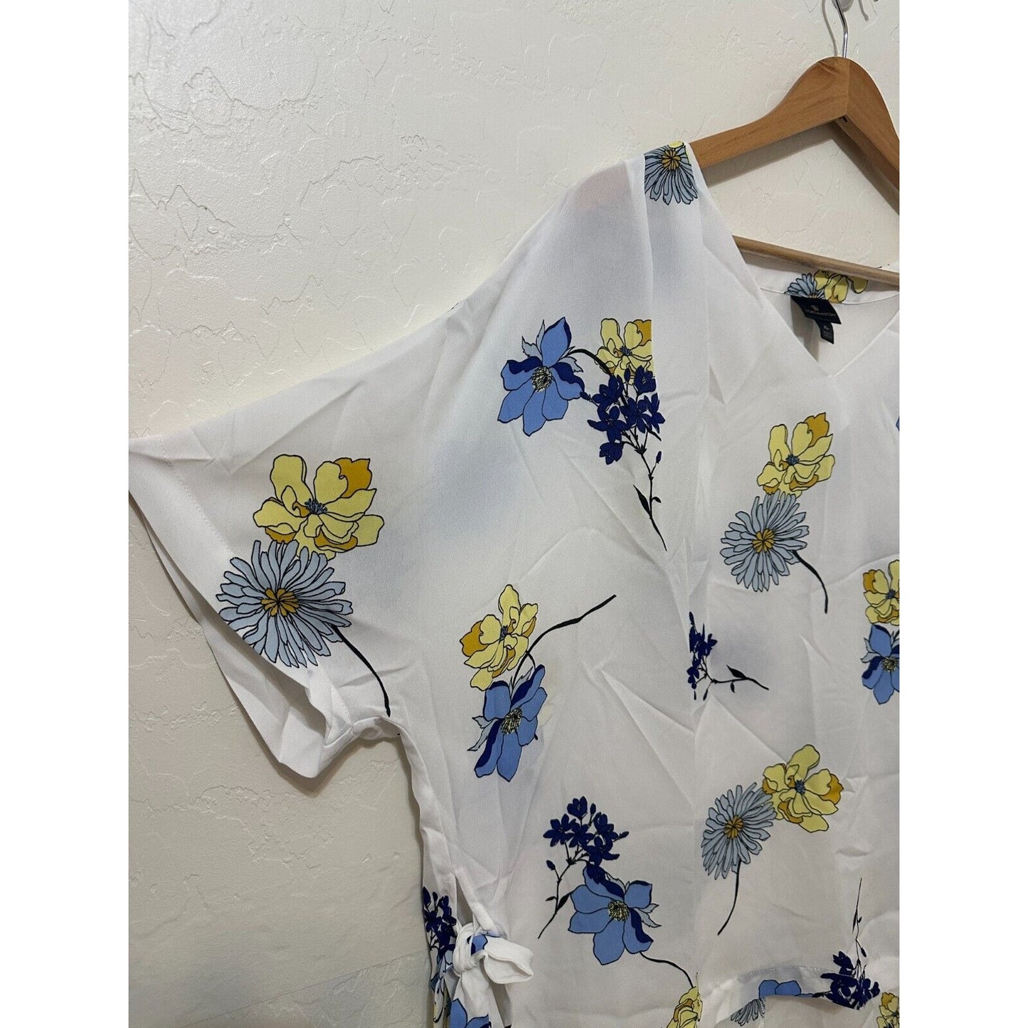 Worthington Womans Floral Sheer Top Size XL Bloomcore Boho Travel Hippie Office