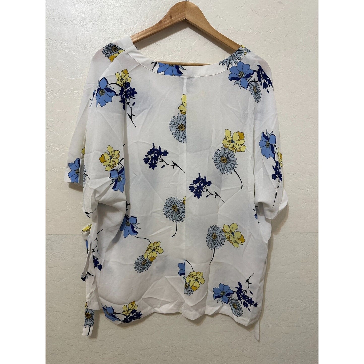 Worthington Womans Floral Sheer Top Size XL Bloomcore Boho Travel Hippie Office