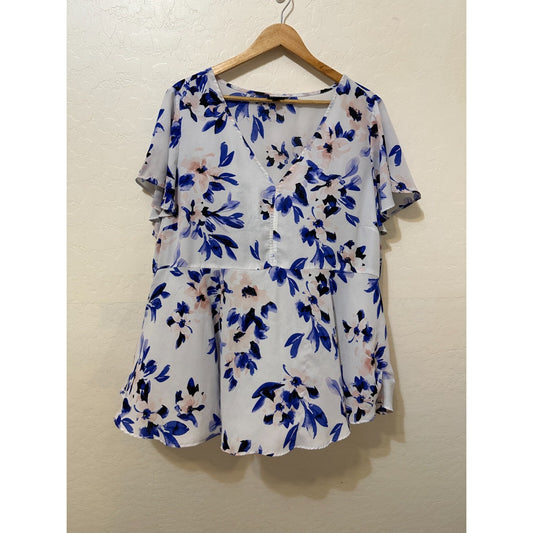 Torrid Womans Floral Babydoll Flowy Top Size 3X Travel Beachy Office Vacation