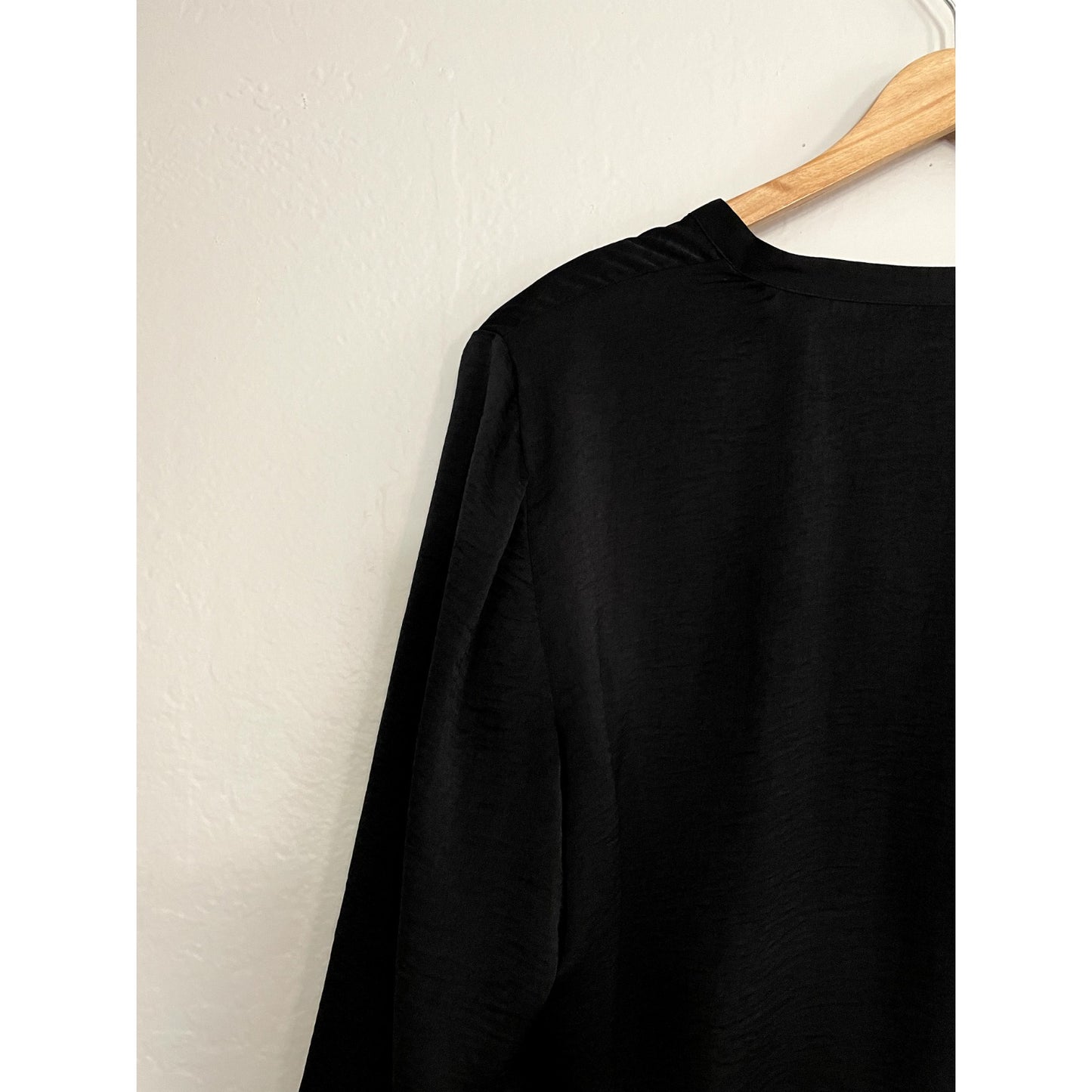 Chicos Womens High Low Top Sz 3 Lagenlook Black Minimal Office Career 3/4 sleeve