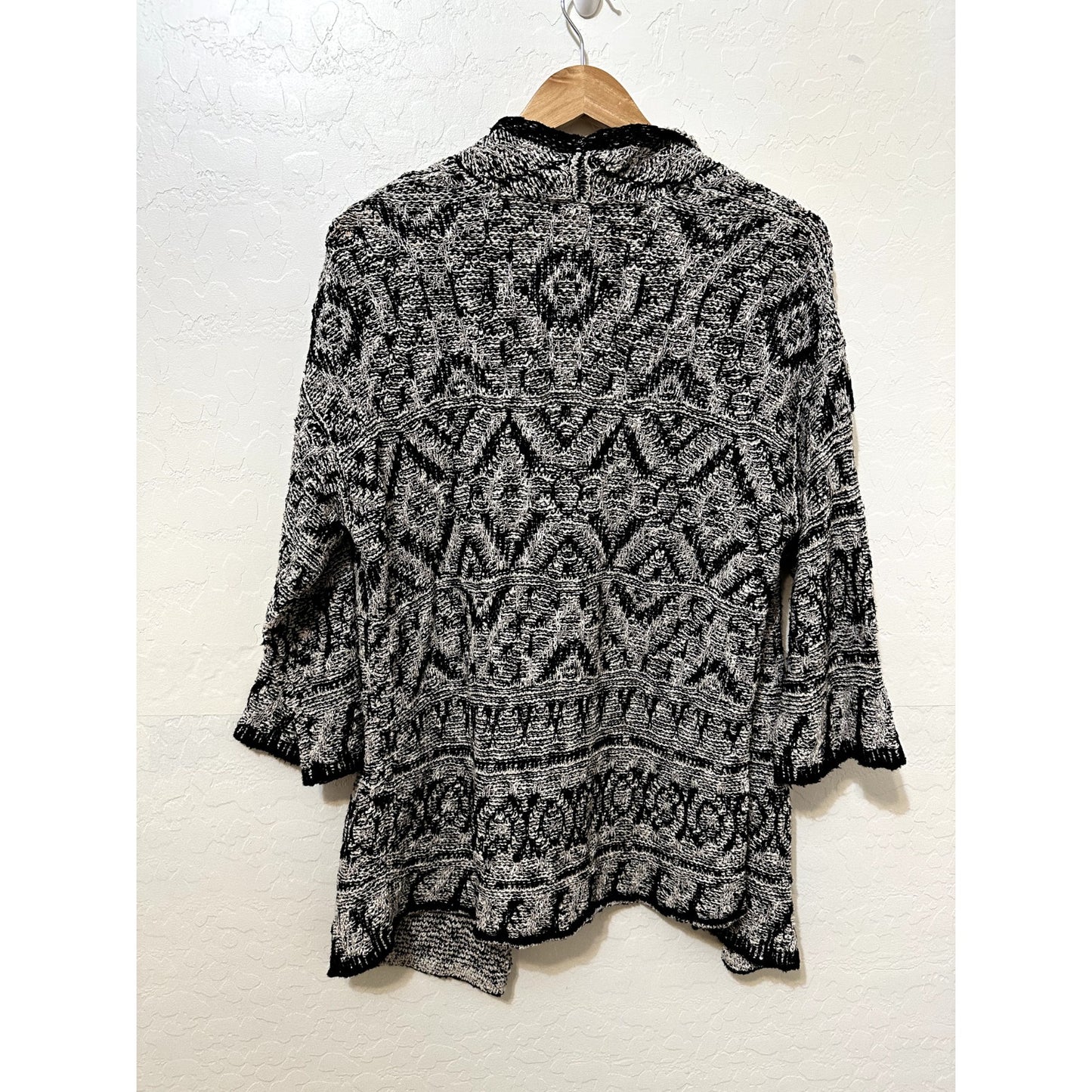 Chicos Womans Open Front Knit Cardigan Size 2X Aztec Southwestern Tribal Artsy